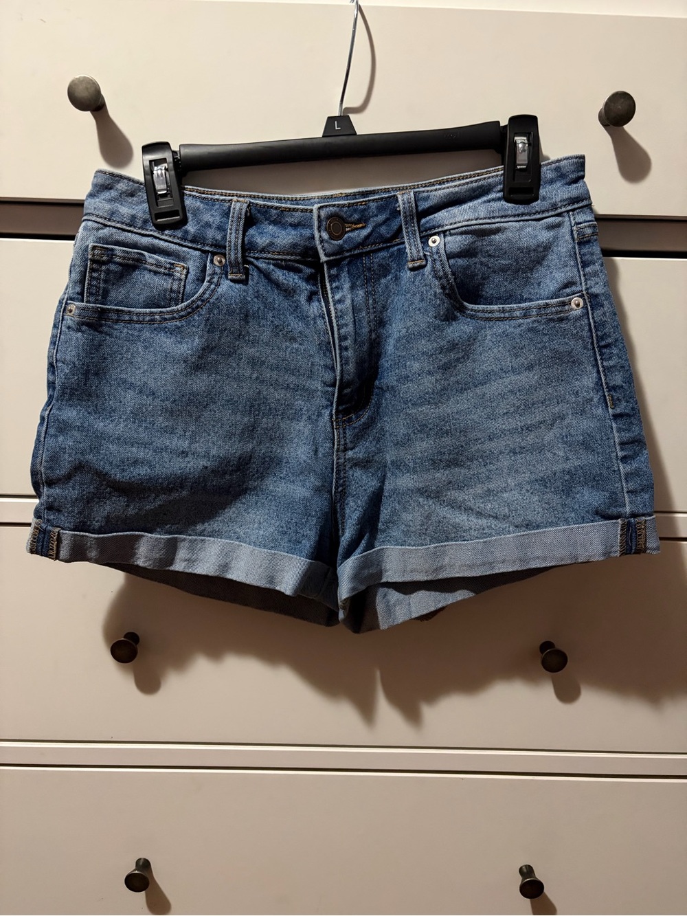 No Boundaries Light Blue Rolled-Hem Denim Shorts